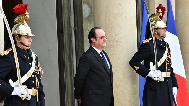 Trump'a çağrı: 'Esad'ın sarayını vurun'